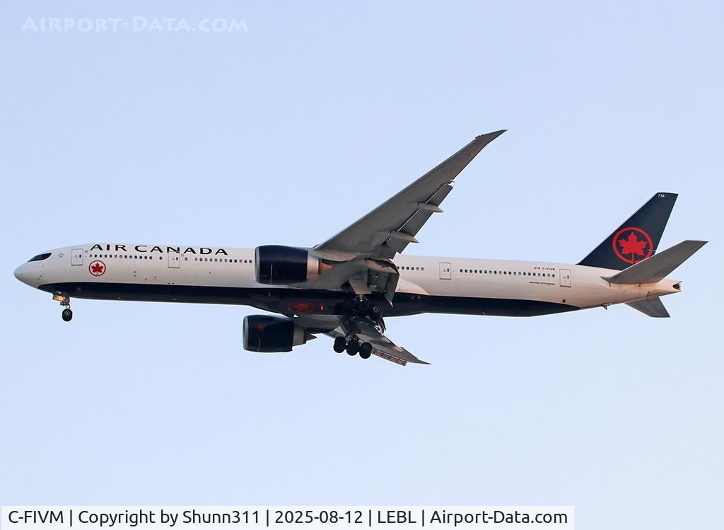 C-FIVM, 2008 Boeing 777-333/ER C/N 35251, Landing rwy 24R in new c/s