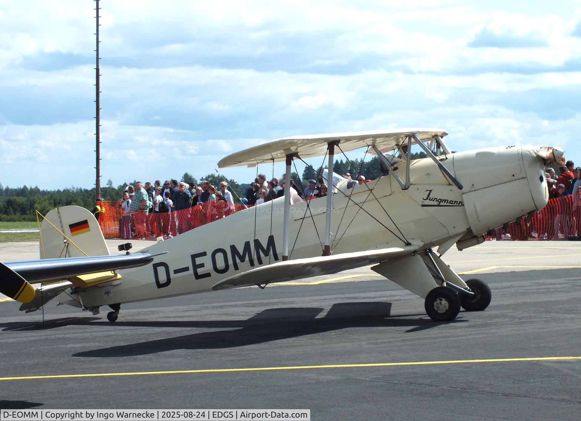 D-EOMM, 1954 CASA 1-131E Jungmann C/N 2001, CASA 1.131E (E3B) (spanish license built Bücker Bü 131 Jungmann) at the 2025 Flughafenfest (airport open day) at Siegerlandflughafen (Siegerland airport), Burbach