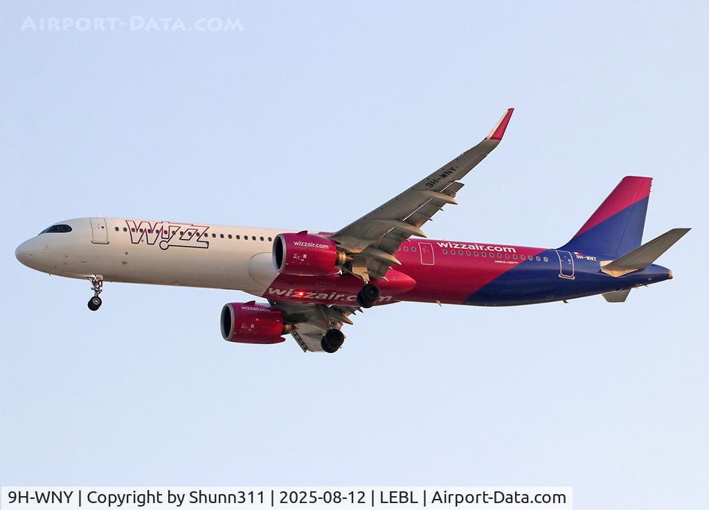 9H-WNY, Airbus 321-271NX C/N 12480, Landing rwy 24R
