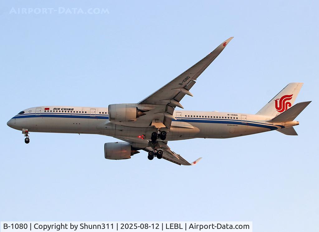 B-1080, 2018 Airbus A350-941 C/N 247, Landing rwy 24R