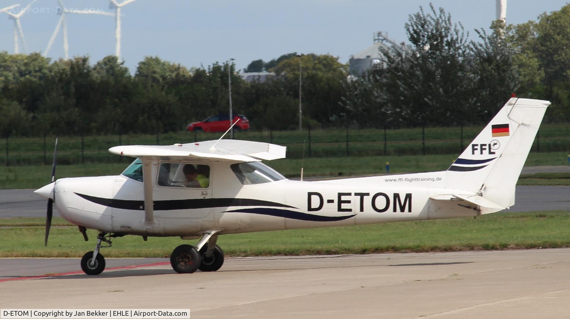 D-ETOM, Cessna 152 C/N 15284787, Lelystad Airport