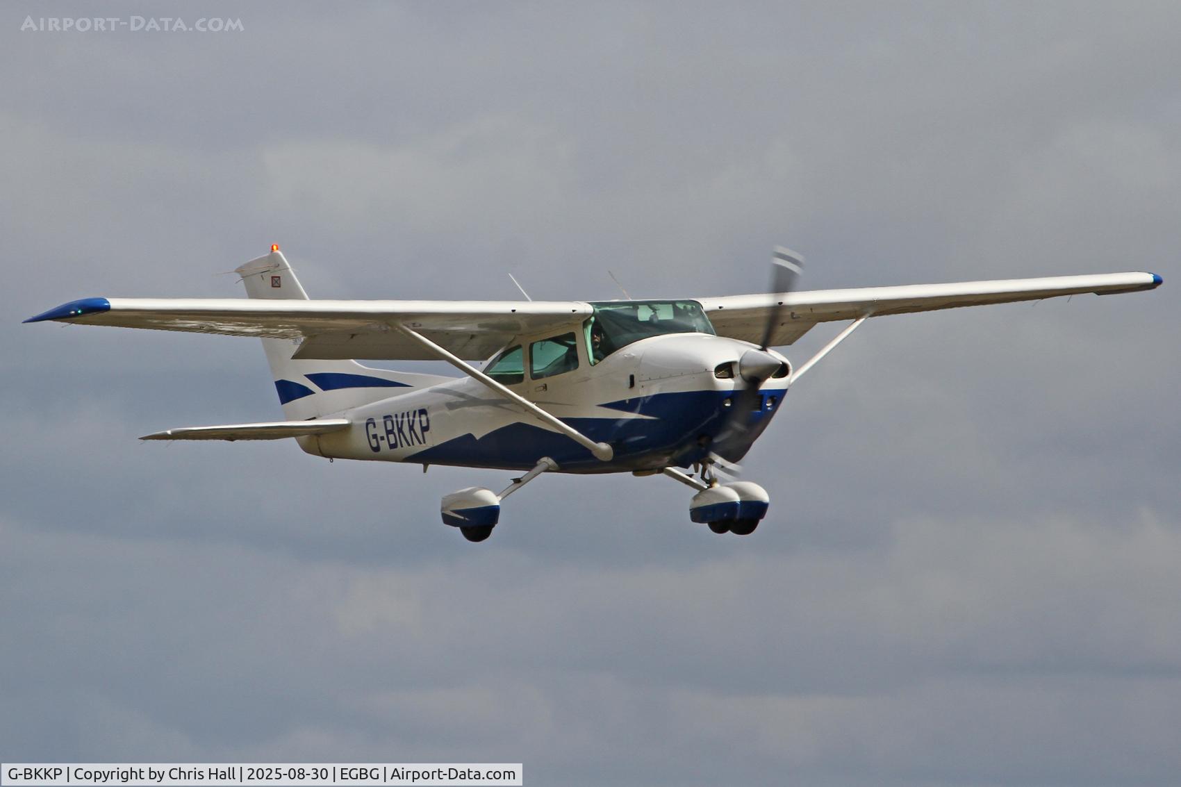 G-BKKP, 1981 Cessna 182R Skylane C/N 182-67968, LAA Rally 2025, Leicester