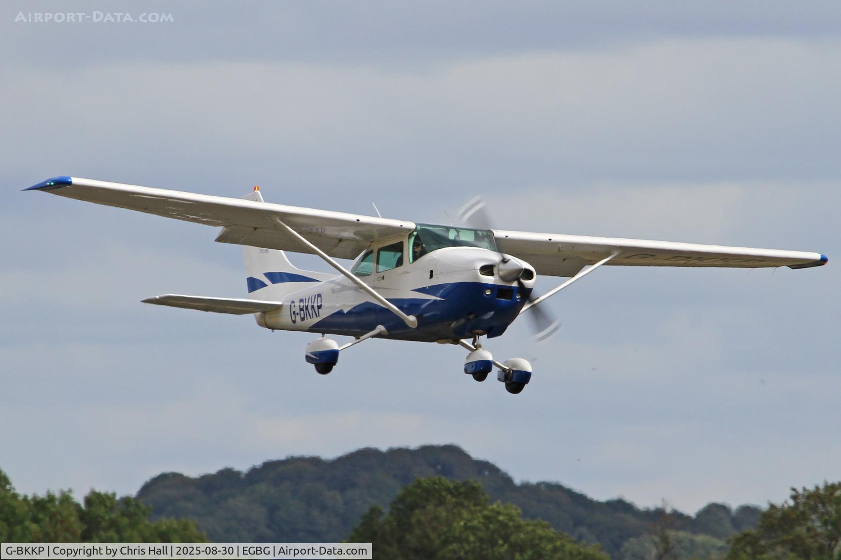 G-BKKP, 1981 Cessna 182R Skylane C/N 182-67968, LAA Rally 2025, Leicester