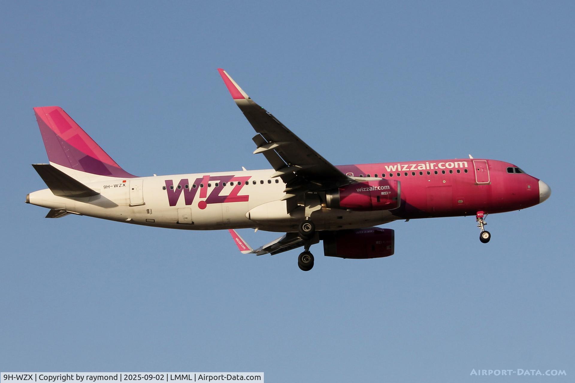 9H-WZX, 2015 Airbus A320-232 C/N 6589, Wizzair Malta Airbus A320-232 reg 9H-WZX on final approach landing in Malta RW13.