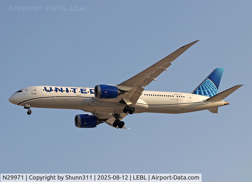 N29971, 2017 Boeing 787-9 Dreamliner Dreamliner C/N 60147, Landing rwy 24R