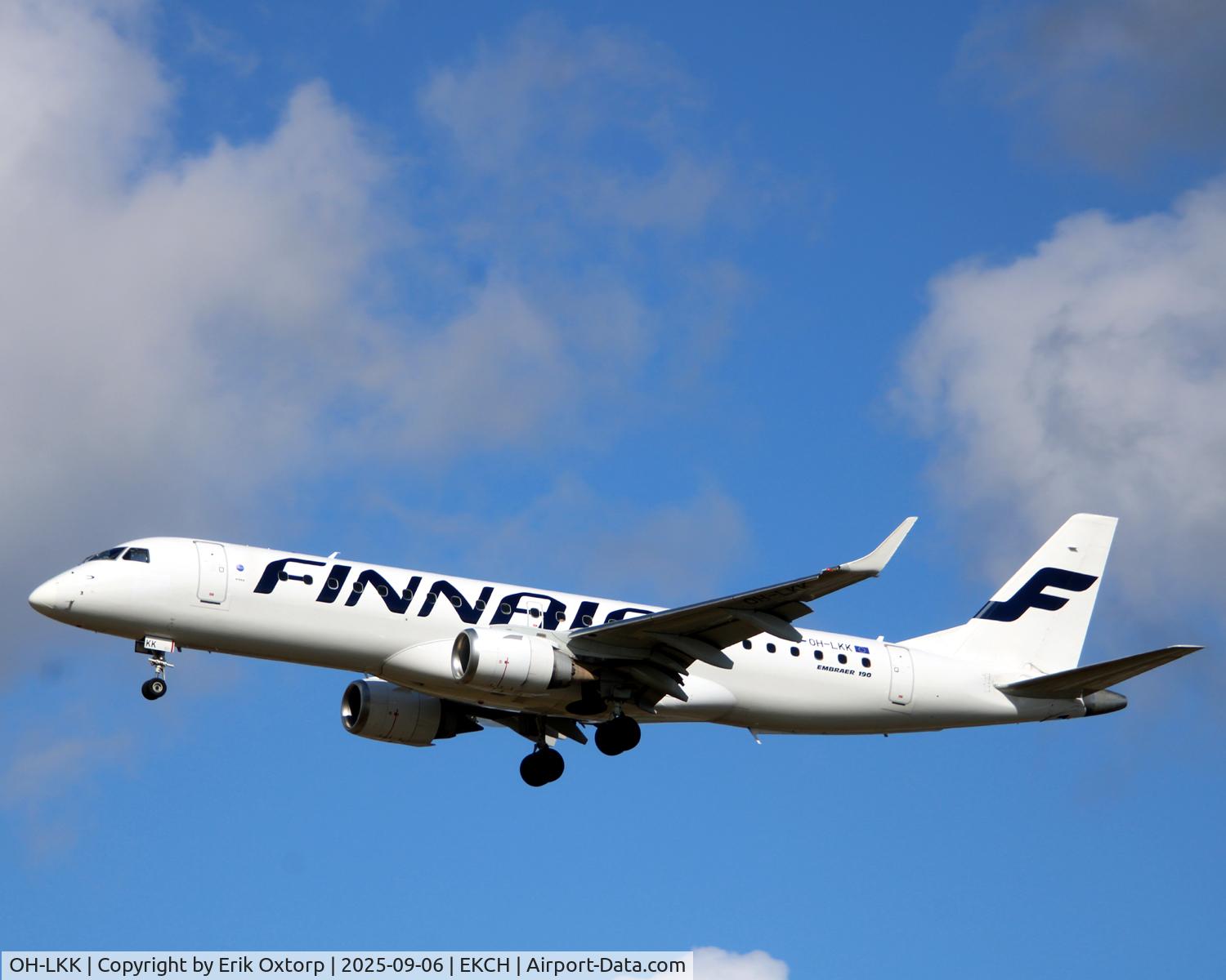 OH-LKK, 2007 Embraer 190LR (ERJ-190-100LR) C/N 19000127, OH-LKK landing rw 22L