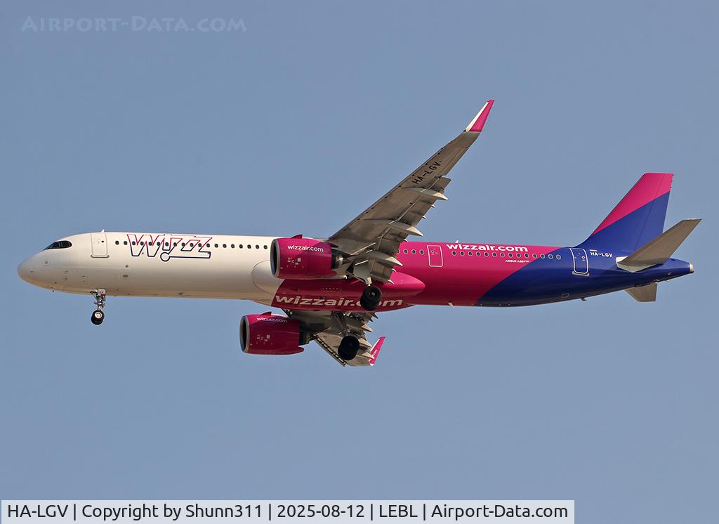 HA-LGV, 2025 Airbus A321-251NX C/N 12575, Landing rwy 24R