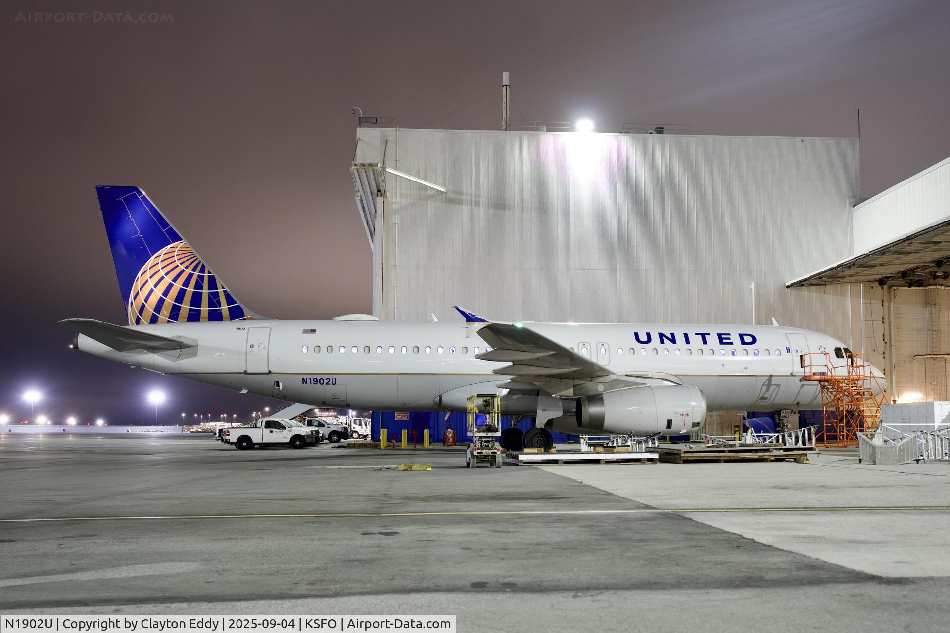N1902U, 2006 Airbus A320-214 C/N 2714, SFO 2025
