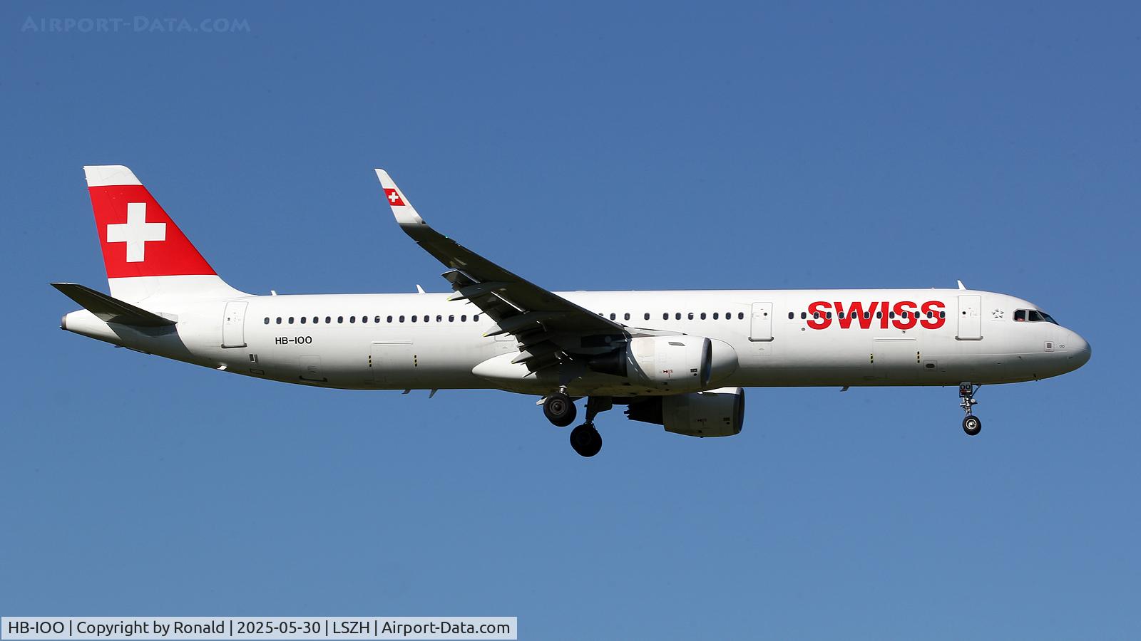 HB-IOO, 2016 Airbus A321-212 C/N 7007, at zrh