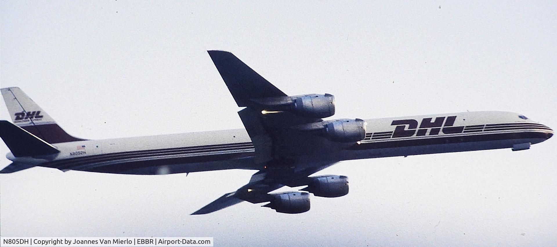 N805DH, 1970 Douglas DC-8-73F C/N 46125, ex-slide