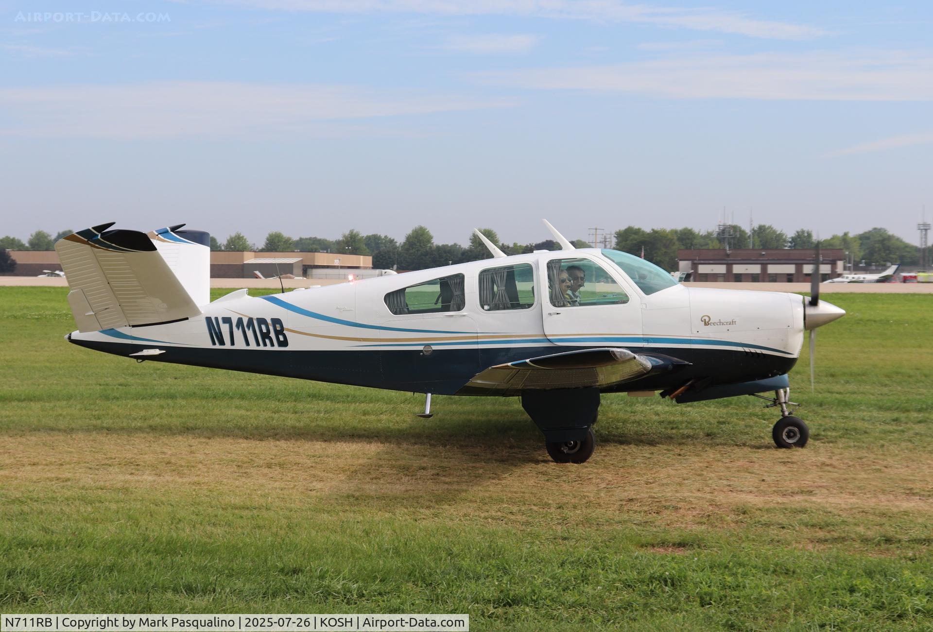 N711RB, 1969 Beech V35A Bonanza C/N D-9015, Beech V35A