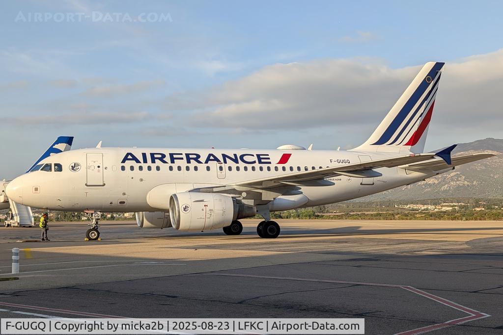 F-GUGQ, 2006 Airbus A318-111 C/N 2972, Parked with new livery
