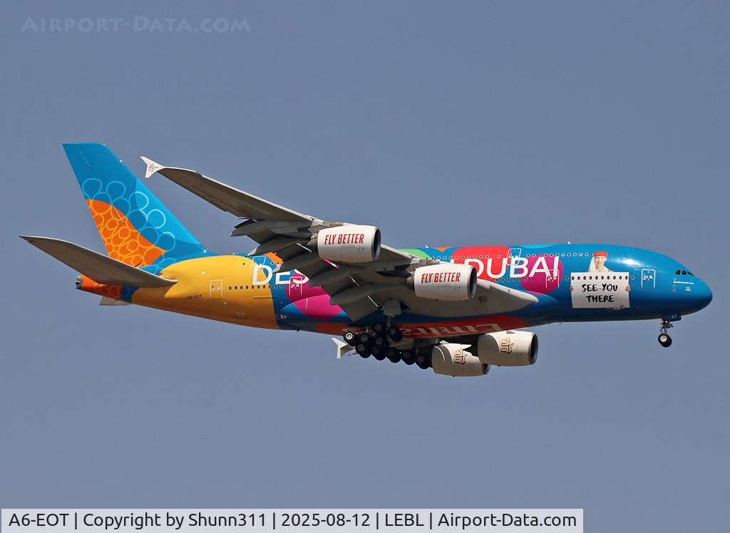 A6-EOT, 2015 Airbus A380-861 C/N 204, Landing rwy 06L in 'Destination Dubaï' c/s