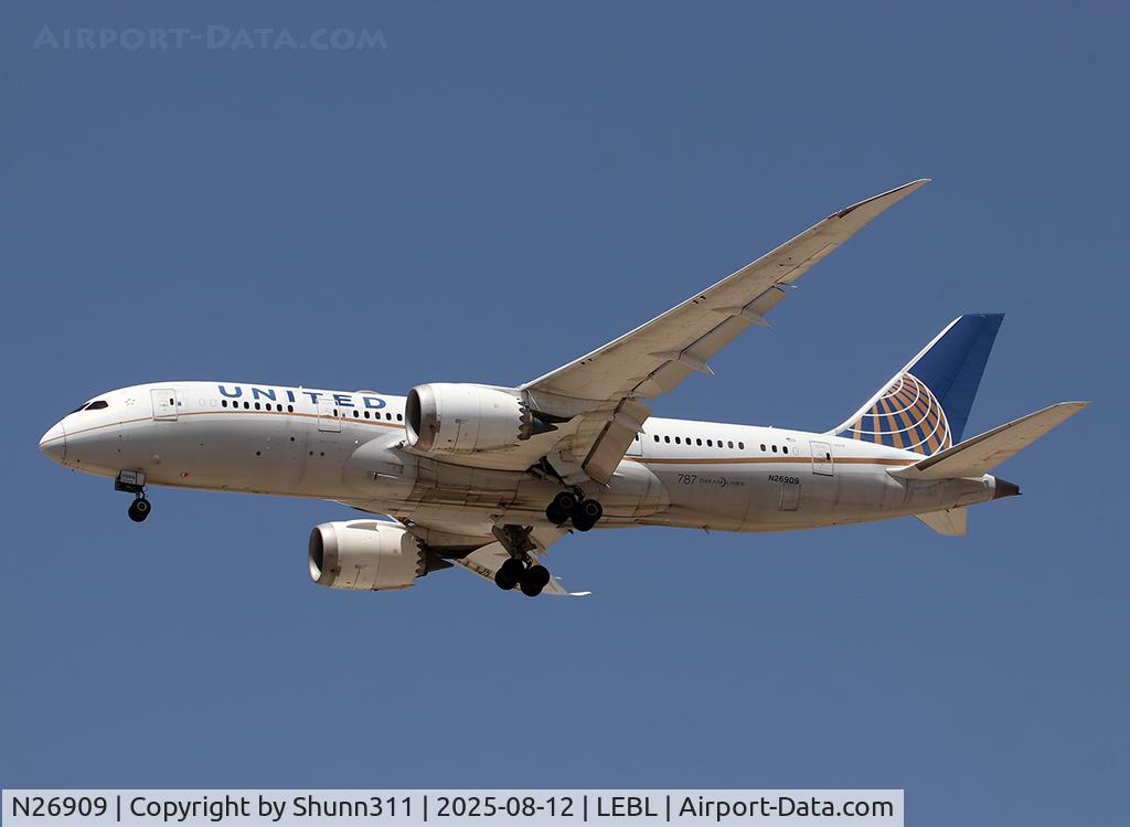 N26909, 2013 Boeing 787-8 Dreamliner C/N 34827, Landing rwy 24R