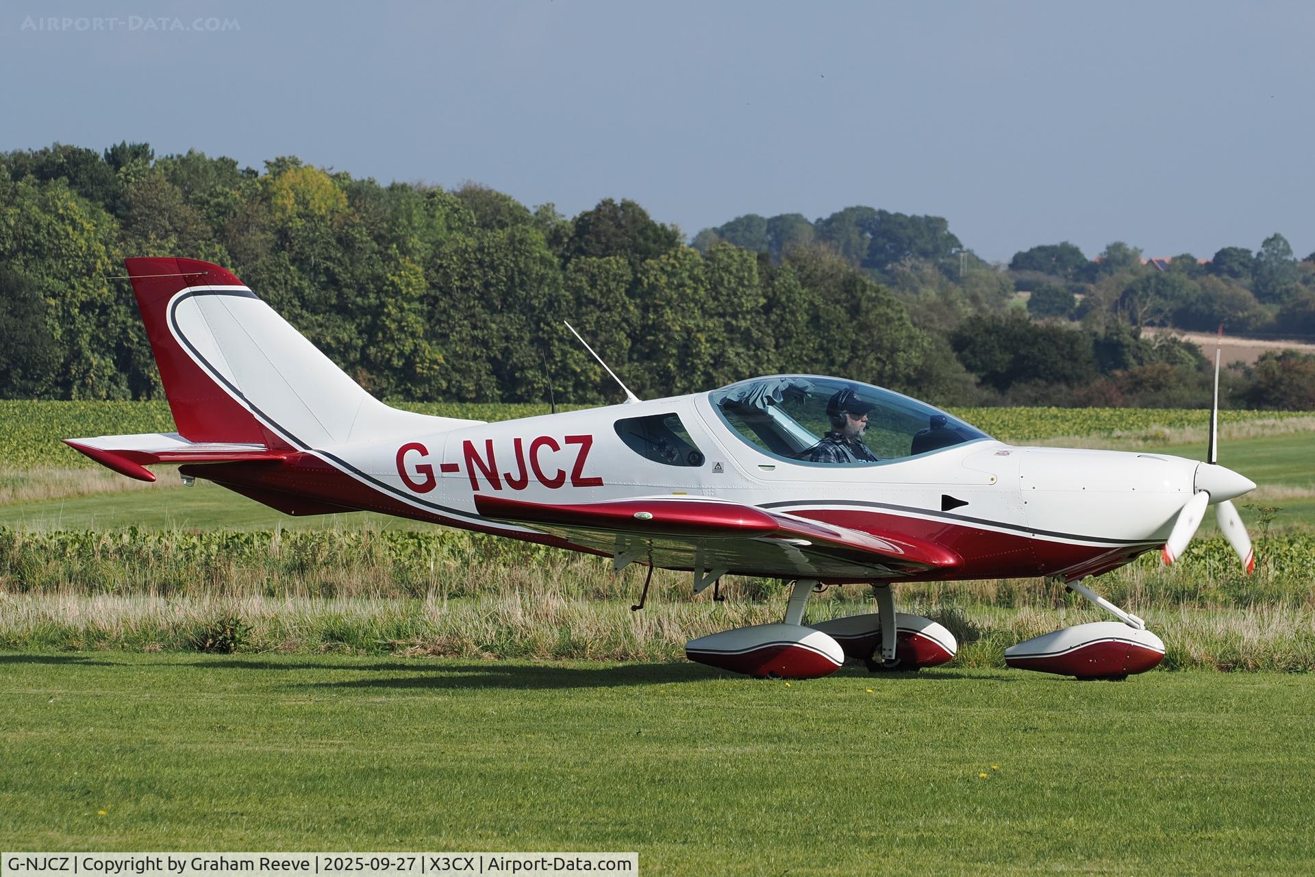 G-NJCZ, 2010 SportCruiser (PiperSport) Piper Sport C/N P1001087, Just landed at Northrepps.