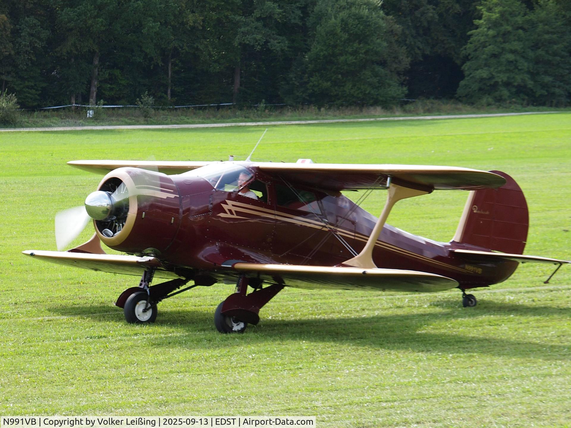 N991VB, 1943 Beech D17S Staggerwing Staggerwing C/N 4823, Taxi to runway at 20th OTT Hahnweide 2025