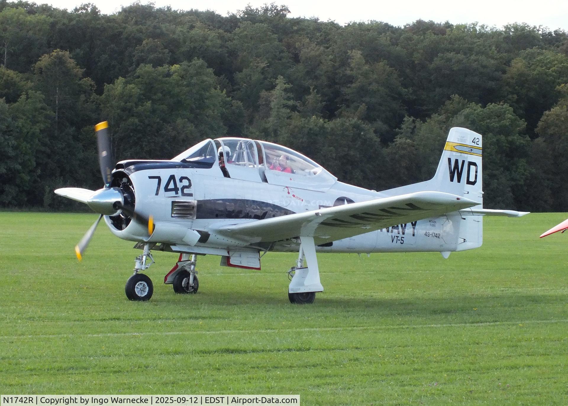 N1742R, 1951 North American T-28A Trojan C/N 49-1742, North American T-28A Trojan at the 2025 Hahnweide Fly-in, Kirchheim unter Teck airfield
