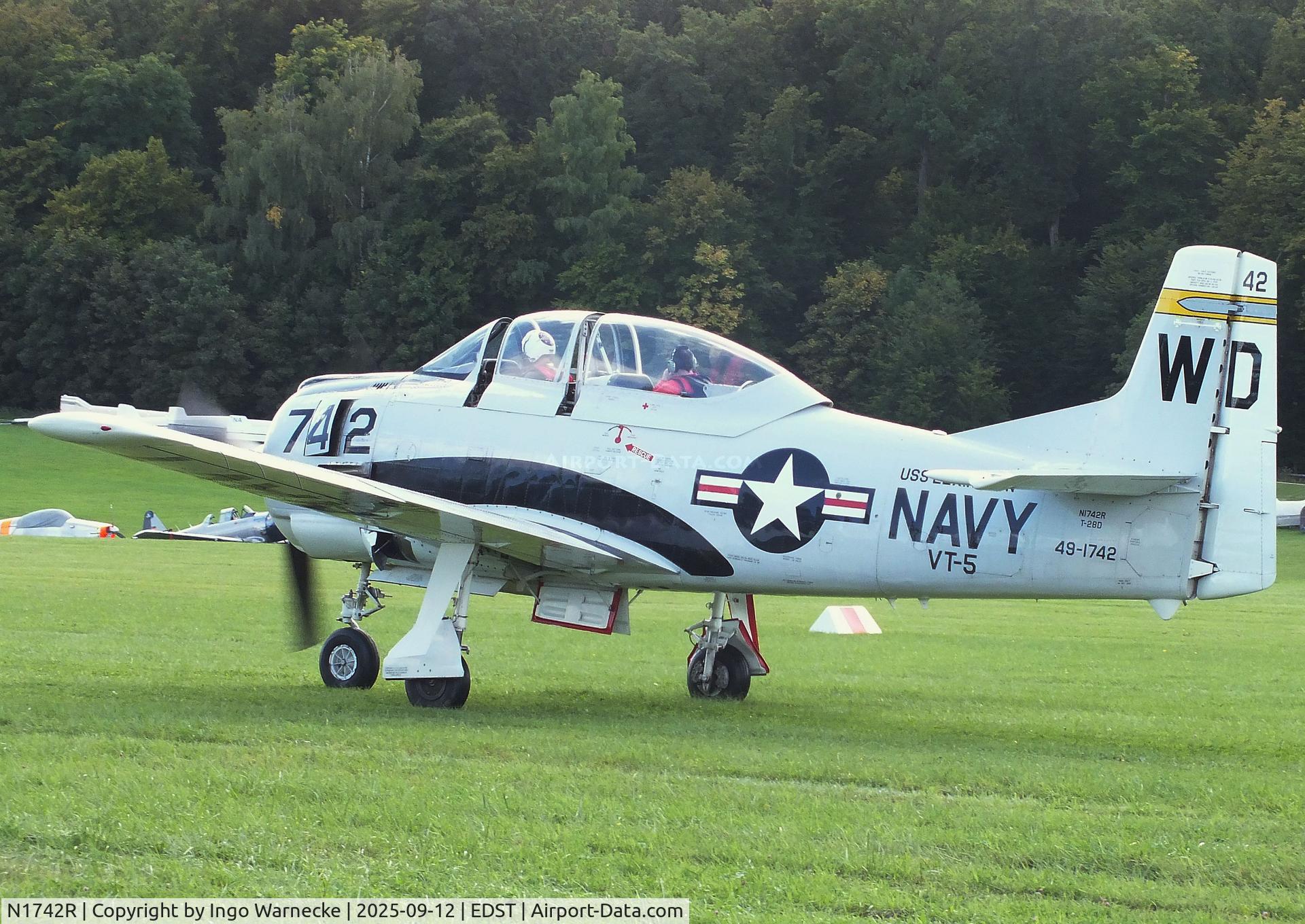 N1742R, 1951 North American T-28A Trojan C/N 49-1742, North American T-28A Trojan at the 2025 Hahnweide Fly-in, Kirchheim unter Teck airfield