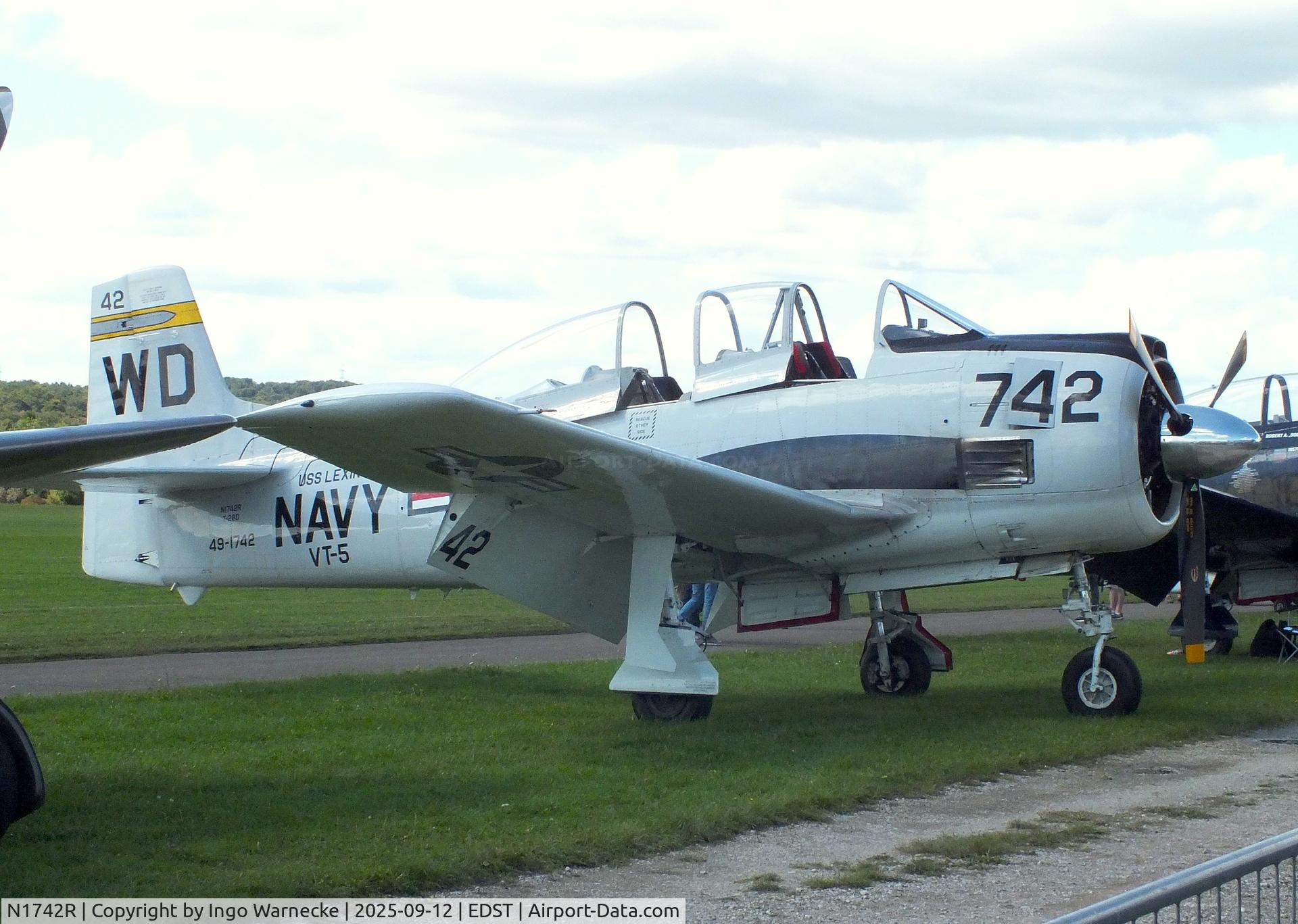 N1742R, 1951 North American T-28A Trojan C/N 49-1742, North American T-28A Trojan at the 2025 Hahnweide Fly-in, Kirchheim unter Teck airfield