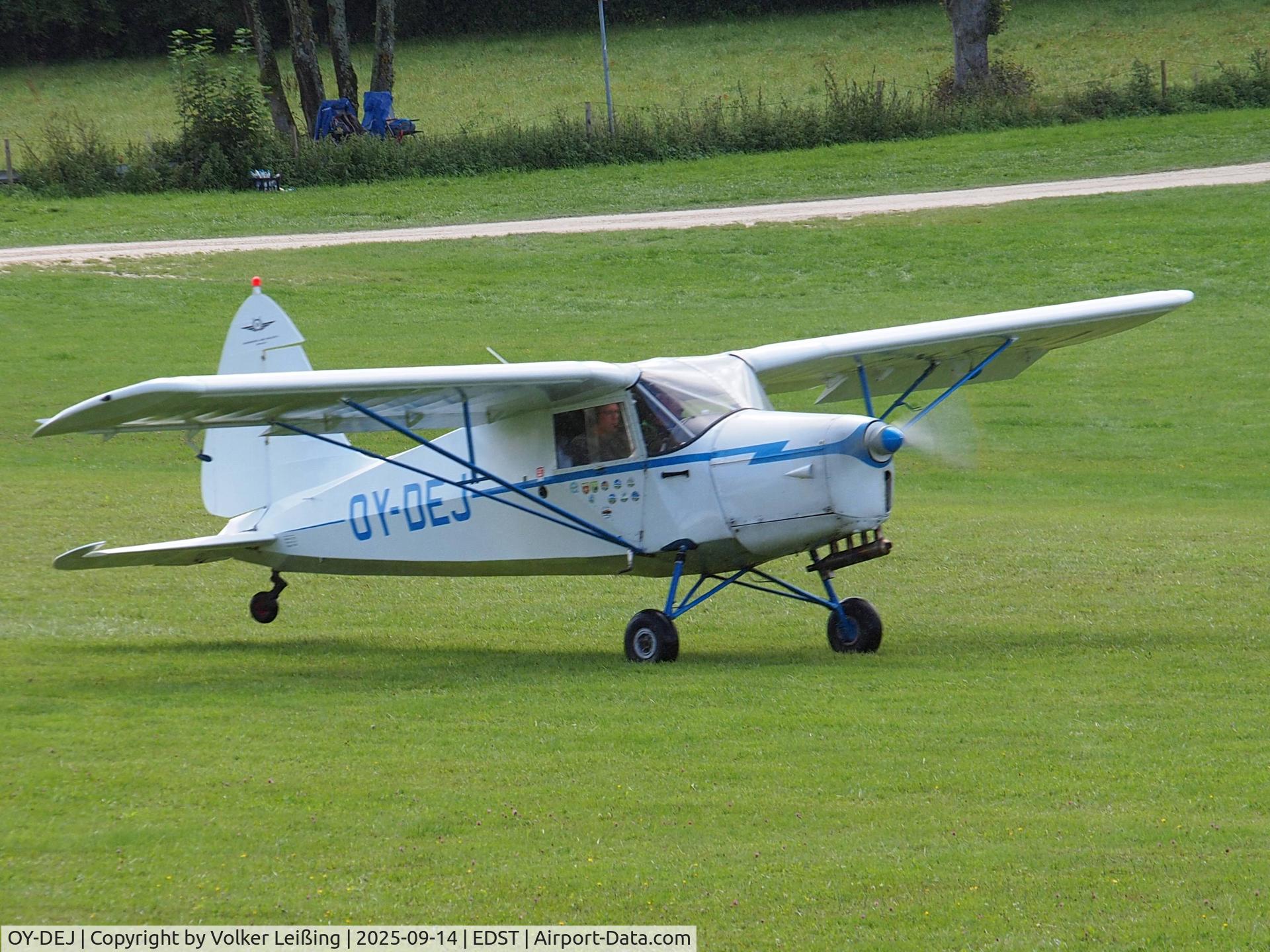 OY-DEJ, 1946 SAI KZ III U-2 C/N 54, Take off at rwy30 at 20th OTT Hahnweide 2025