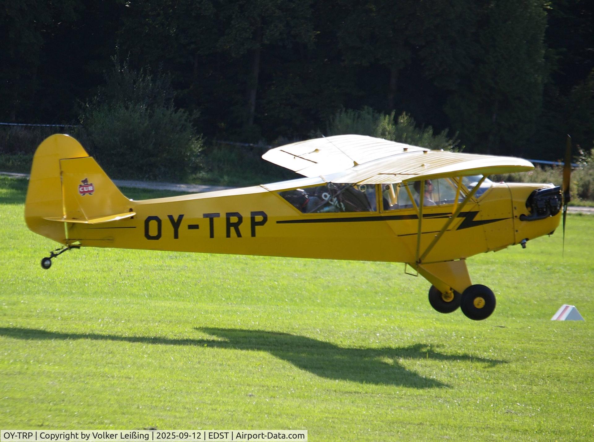 OY-TRP, 1944 Piper L-4H Grasshopper (J3C-65D) C/N 11964, Landing at 20th OTT Hahnweide 2025 OY-TRP, 1944 Piper L-4H Grasshopper (J3C-65D) C/N 11964, Landing at 20th OTT Hahnweide 2025