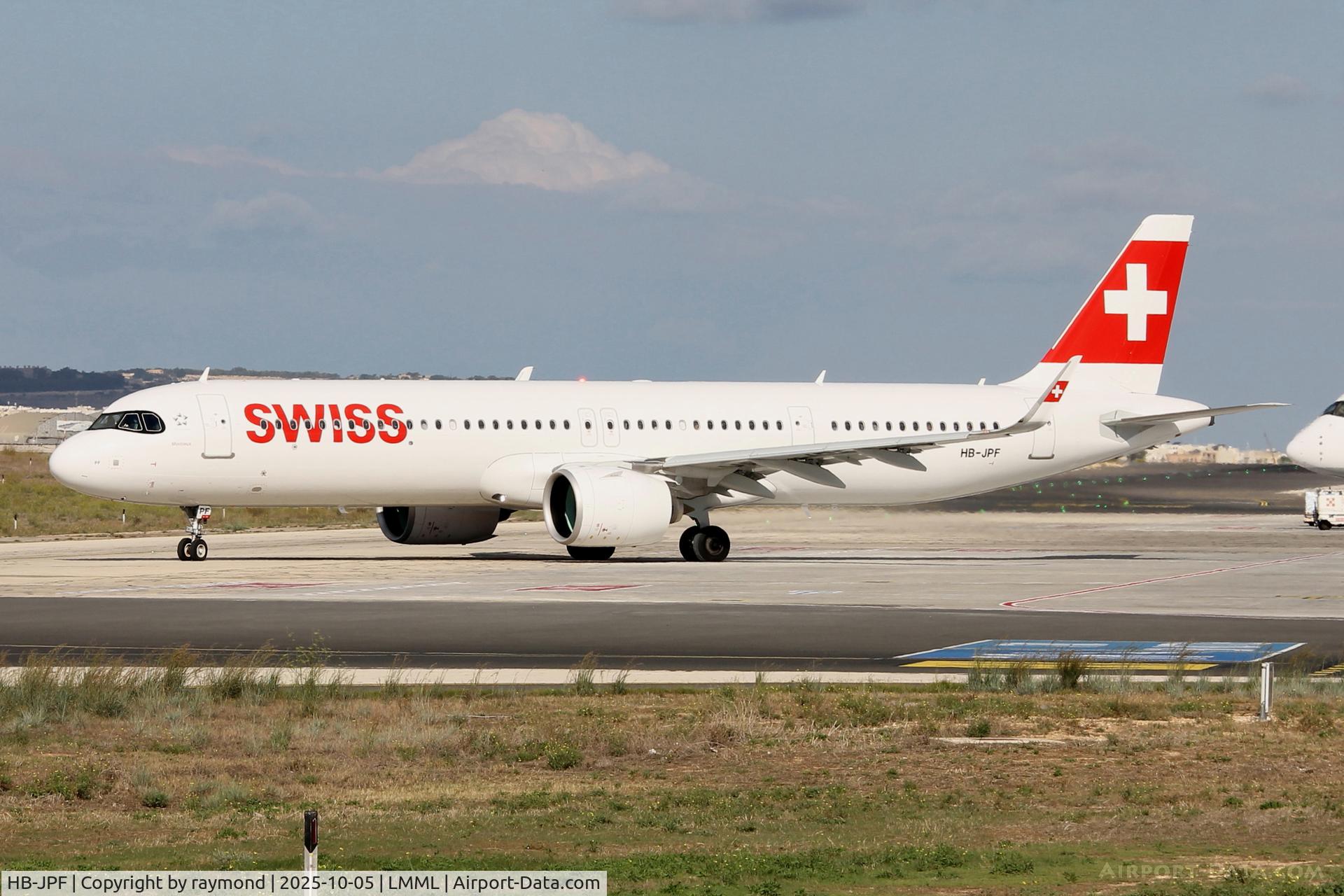 HB-JPF, 2025 Airbus A321-271NX C/N 12498, Airbus A321-271NX reg HB-JPF of Swiss exiting it's parking bay at Malta for a flight to ZRH.