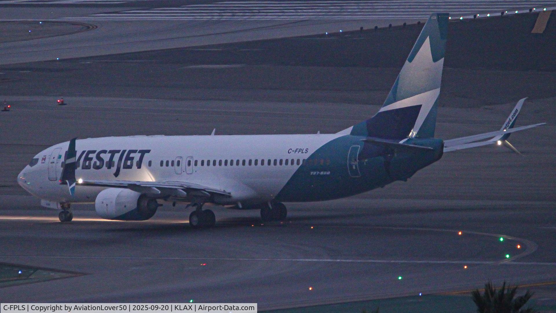 C-FPLS, 2015 Boeing 737-8CT C/N 60132, WestJet 738