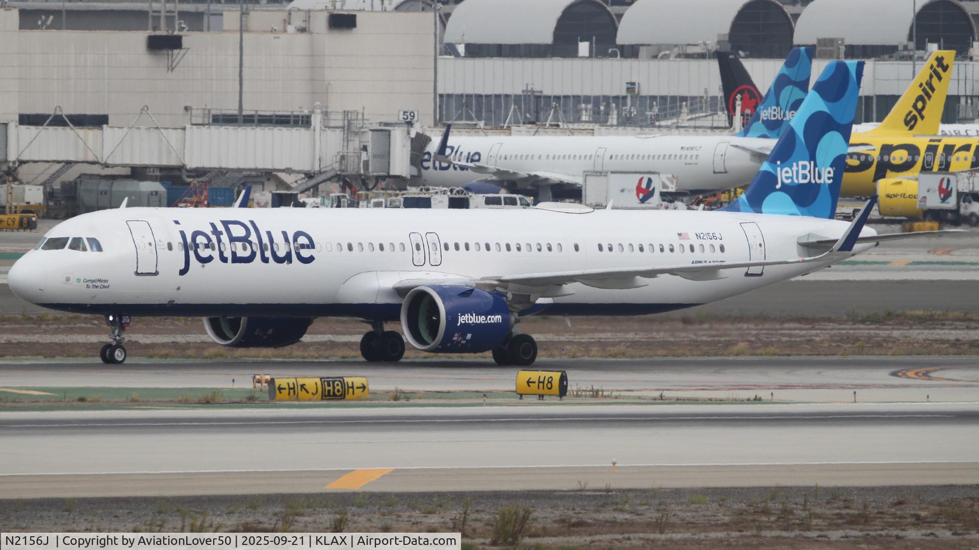 N2156J, Schweizer 269C-1 C/N 0357, jetBlue A321neo