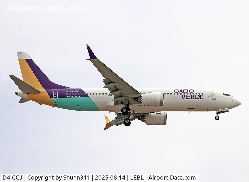 D4-CCJ, 2019 Boeing 737-8 MAX C/N 60432, Landing rwy 24R D4-CCJ, 2019 Boeing 737-8 MAX C/N 60432, Landing rwy 24R