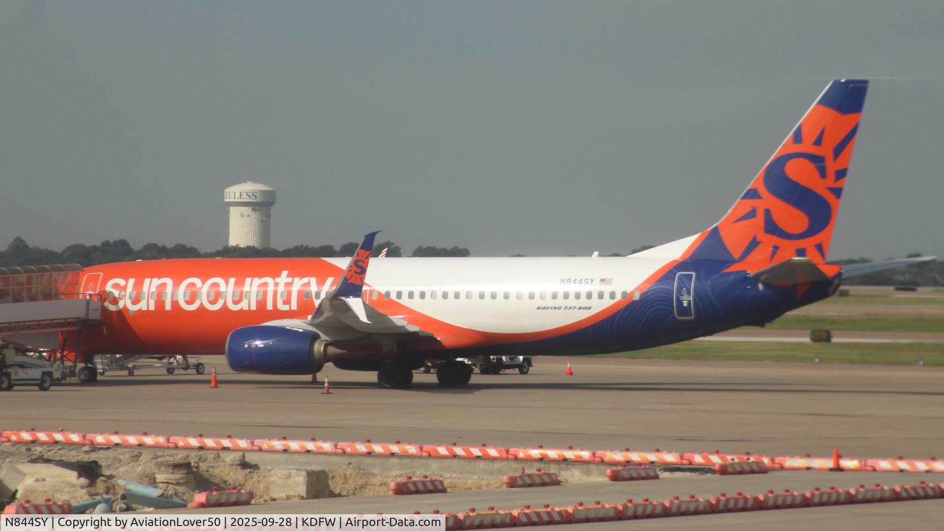 N844SY, 2014 Boeing 737-8K5 C/N 37240, Sun Country 738