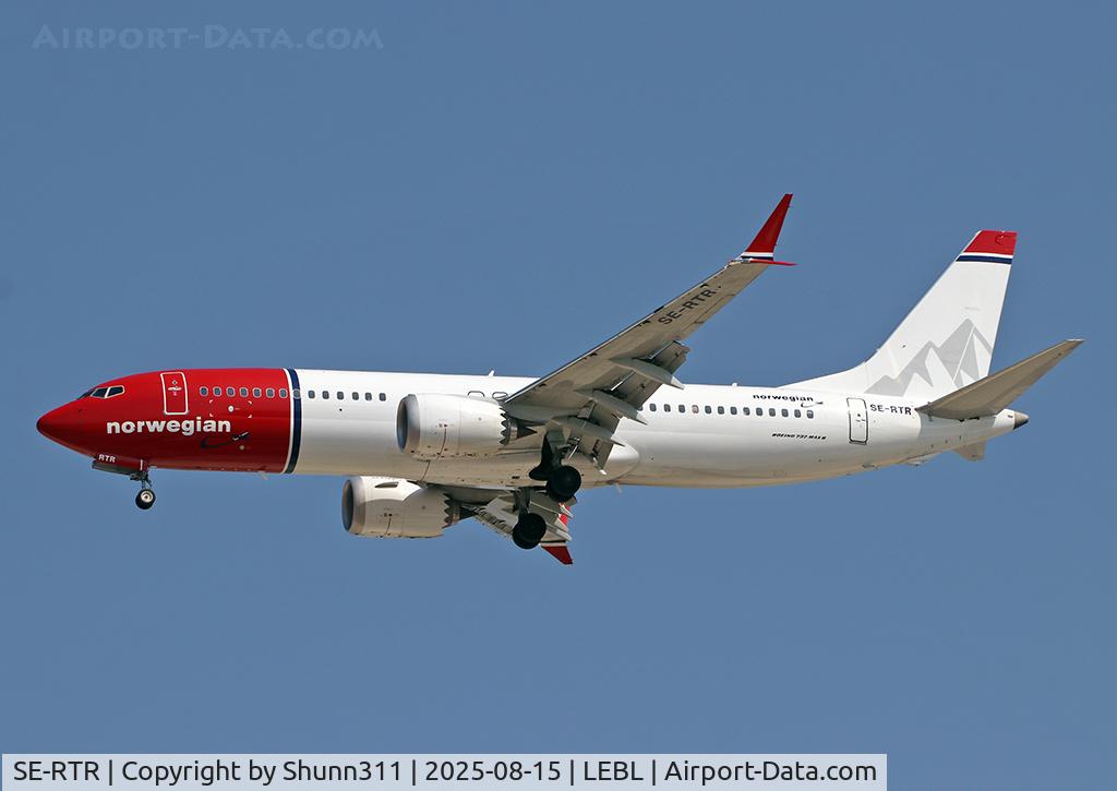 SE-RTR, 2024 Boeing 737 MAX 8 C/N 66300, Landing rwy 24R SE-RTR, 2024 Boeing 737 MAX 8 C/N 66300, Landing rwy 24R