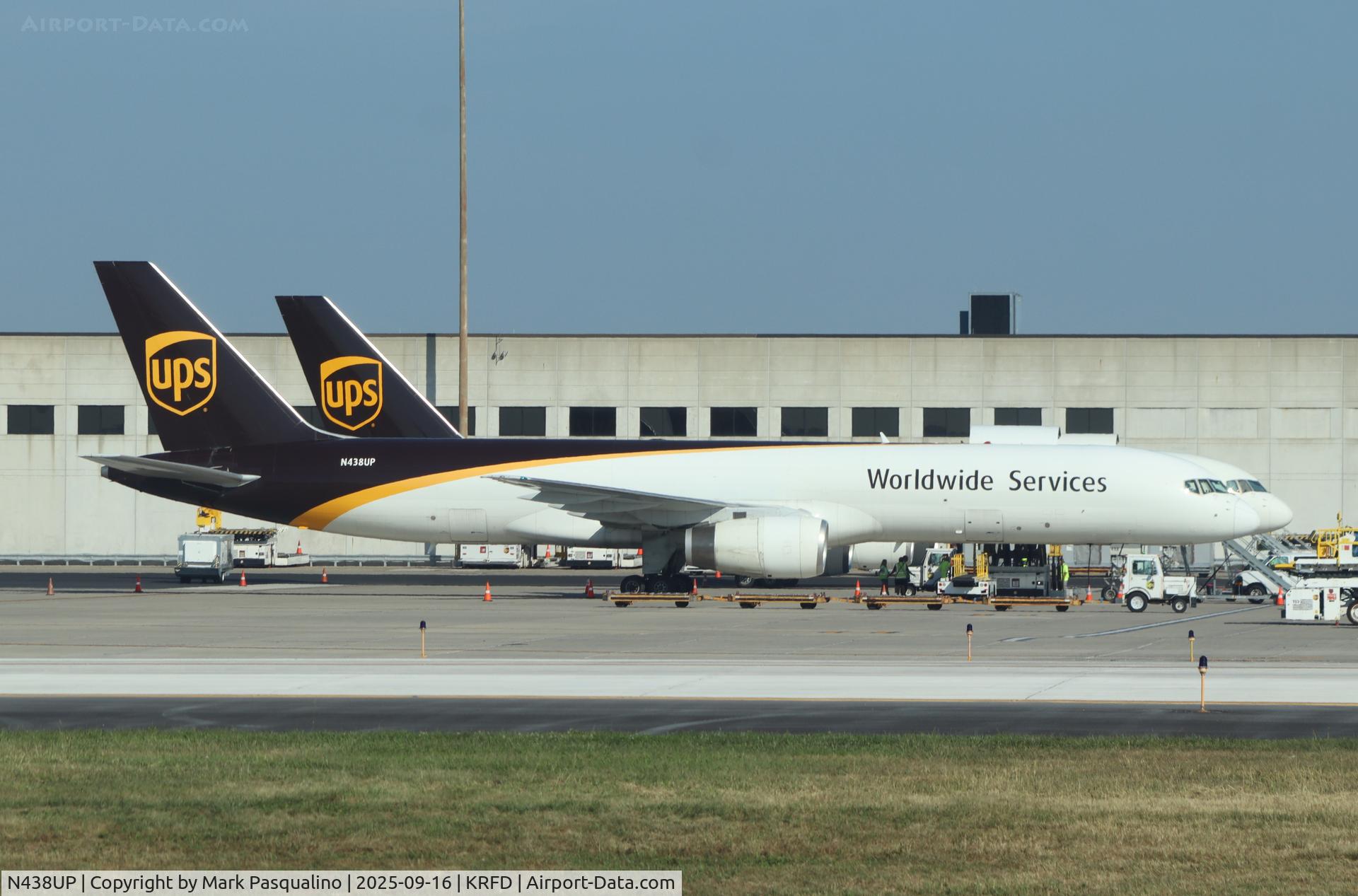 N438UP, 1994 Boeing 757-24APF C/N 25469, Boeing 757-24APF