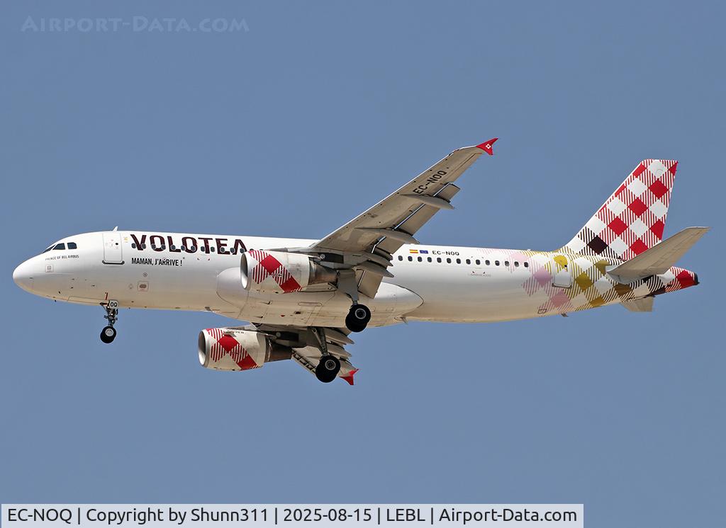 EC-NOQ, 2009 Airbus A320-216 C/N 3765, Landing rwy 24R