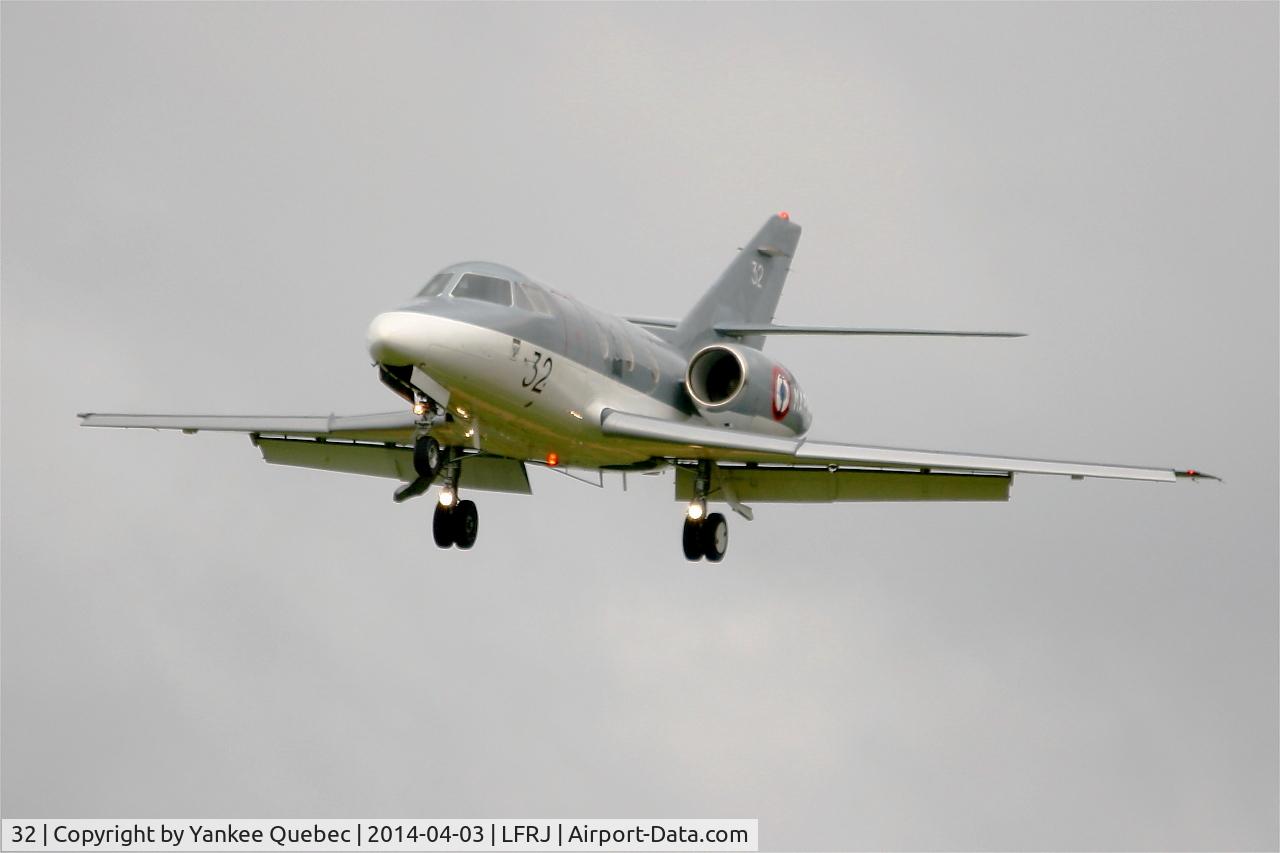 32, 1974 Dassault Falcon 10MER C/N 32, Dassault Falcon 10 MER, Landivisiau Naval Air Base (LFRJ)