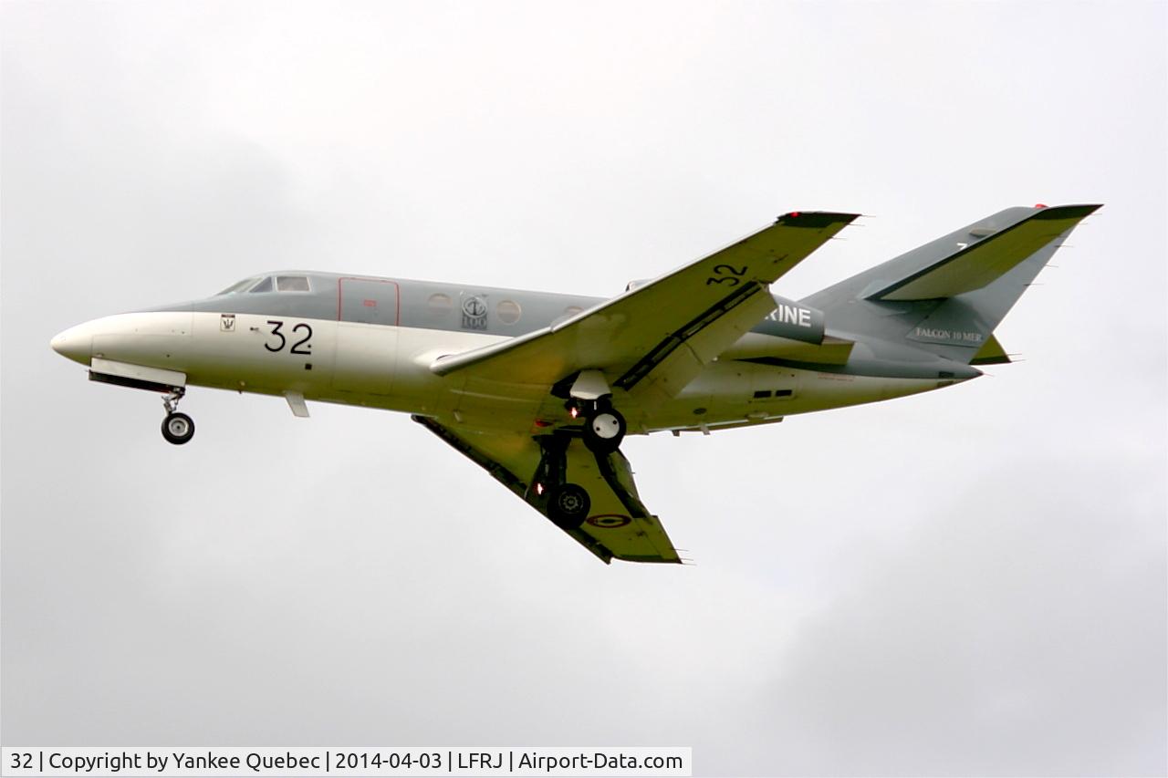 32, 1974 Dassault Falcon 10MER C/N 32, Dassault Falcon 10 MER, Landivisiau Naval Air Base (LFRJ)