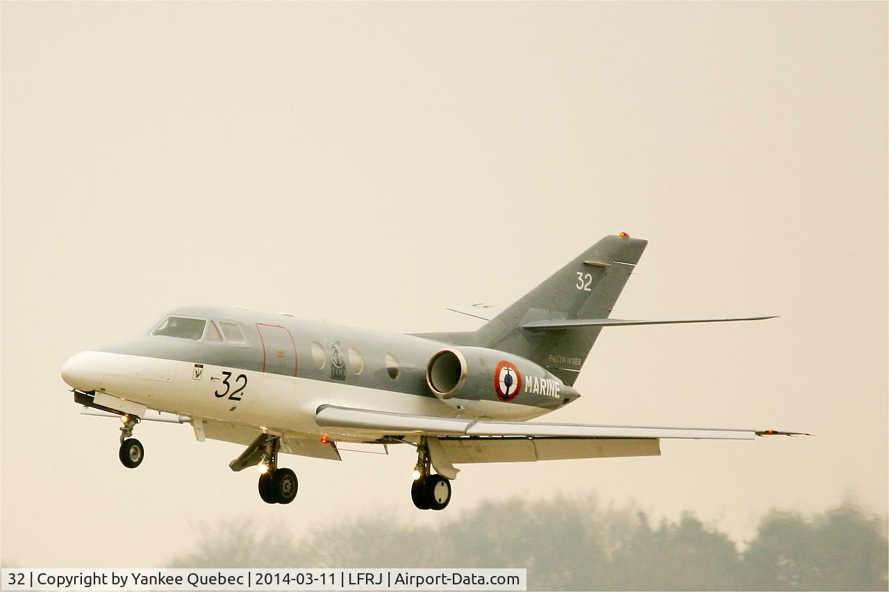 32, 1974 Dassault Falcon 10MER C/N 32, Dassault Falcon 10 MER, Landivisiau Naval Air Base (LFRJ)