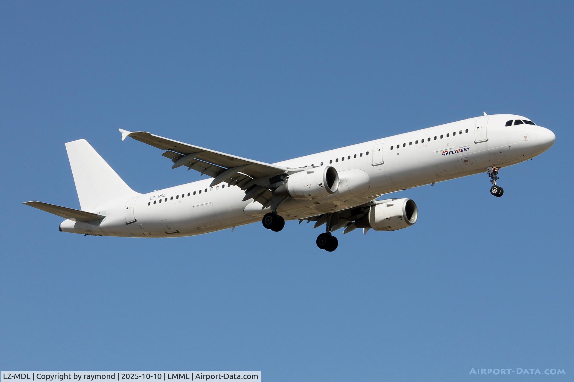 LZ-MDL, 2001 Airbus A321-211 C/N 1503, Fly2Sky Airbus 321-211 reg LZ-MDL landing in Malta RW13.
