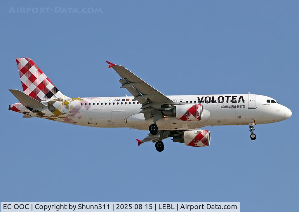EC-OOC, 2010 Airbus A320-214 C/N 4347, Landing rwy 24R