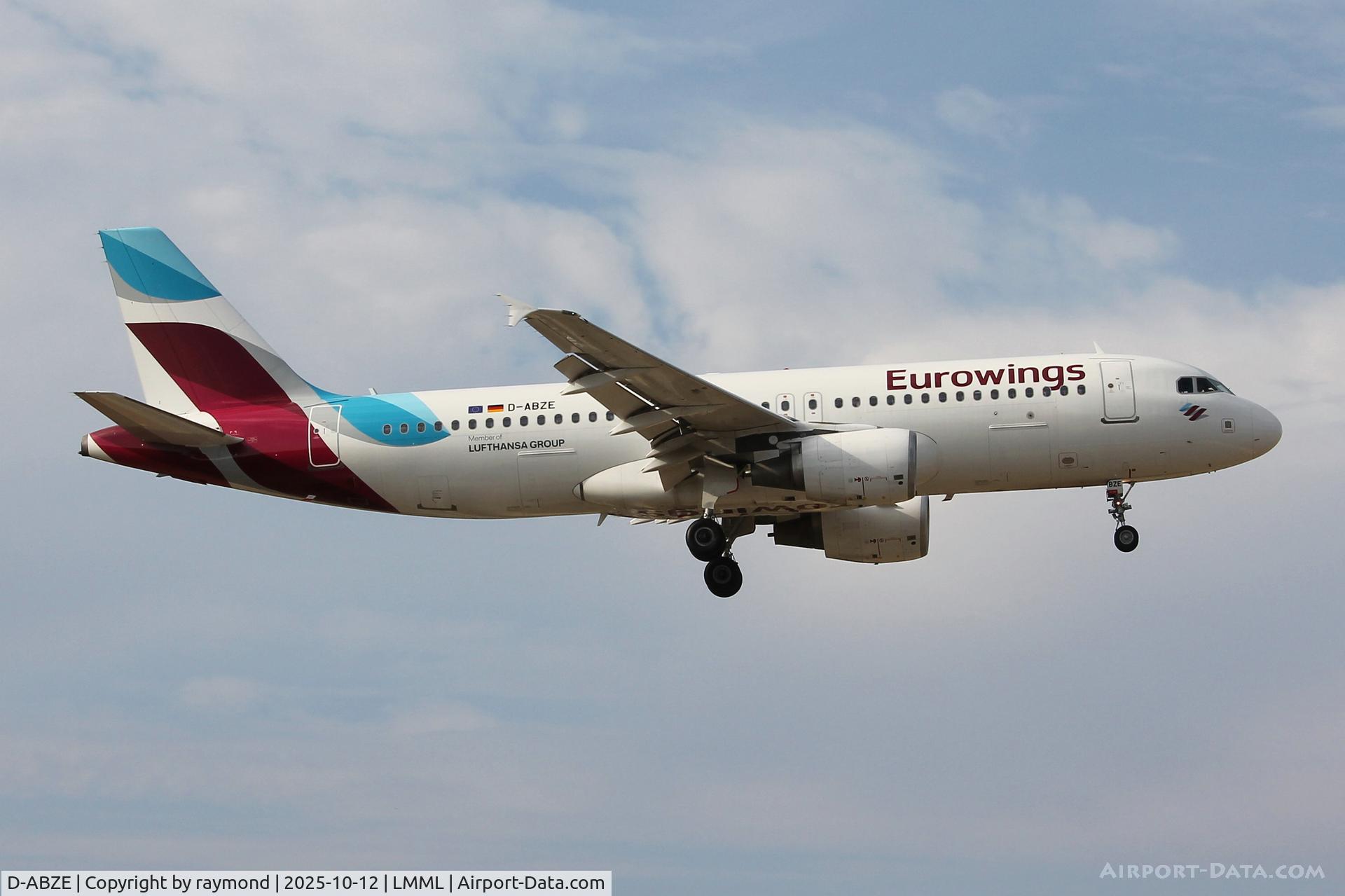 D-ABZE, 2008 Airbus A320-216 C/N 3464, Eurowings Airbus A320-216 reg D-ABZE approaching RW31 to land in Malta.