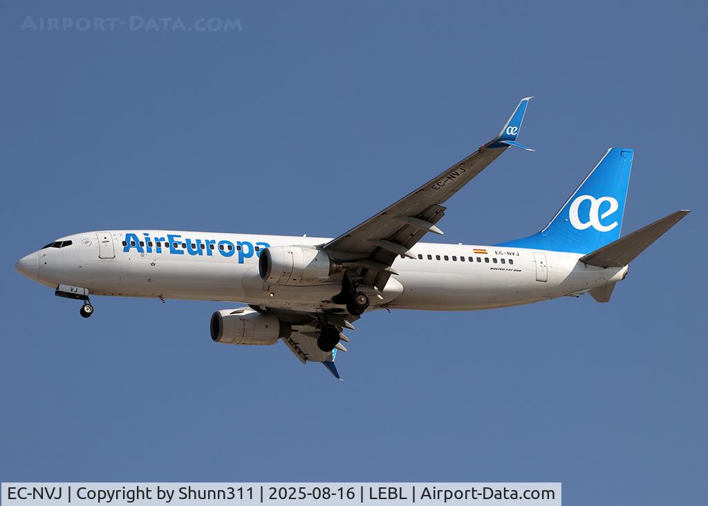 EC-NVJ, 2008 Boeing 737-8K5 C/N 35138, Landing rwy 24R