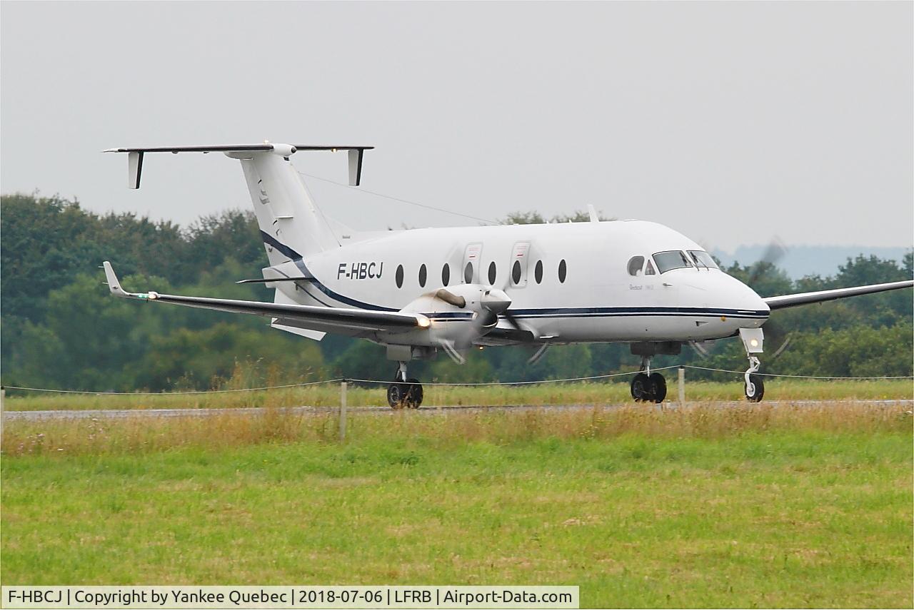 F-HBCJ, 1998 Beech 1900D C/N UE-338, Take off run rwy 25L, Brest Bretagne airport (LFRB-BES) F-HBCJ, 1998 Beech 1900D C/N UE-338, Take off run rwy 25L, Brest Bretagne airport (LFRB-BES)