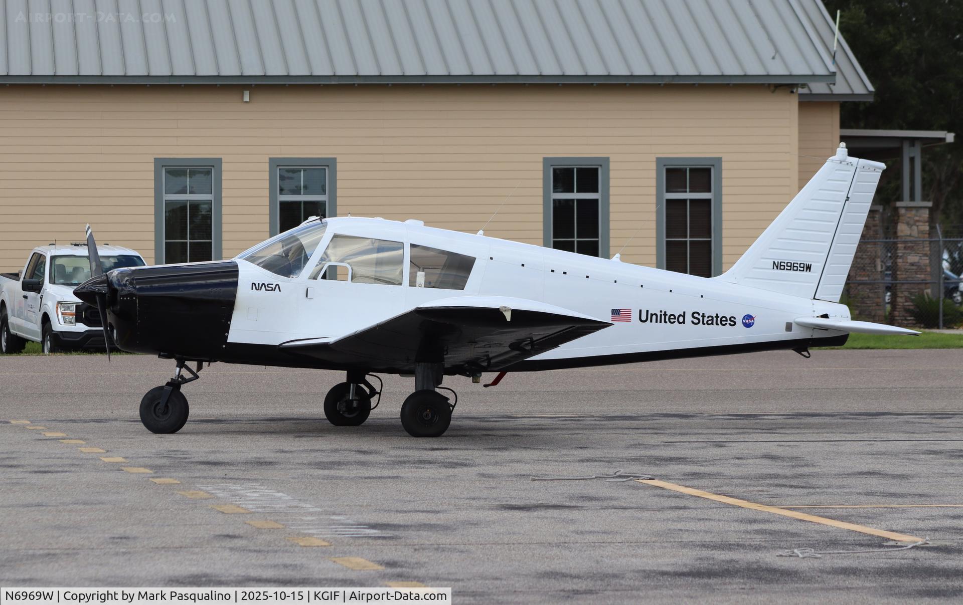 N6969W, 1965 Piper PA-28-140 C/N 28-21166, Piper PA-28-140
