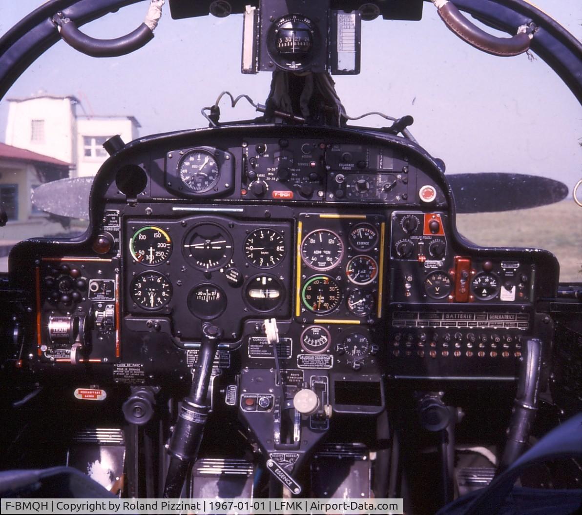 F-BMQH, Morane-Saulnier MS-733 Alcyon C/N 112, tableau de bord MS 733 F-BMQH