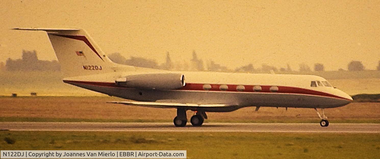 N122DJ, 1967 Grumman G-1159 Gulfstream II C/N 6, ex-slide N122DJ, 1967 Grumman G-1159 Gulfstream II C/N 6, ex-slide