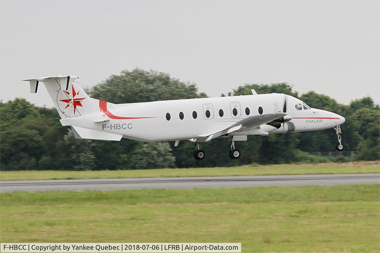F-HBCC, 1999 Beech 1900D C/N UE-350, Take off rwy 25L, Brest Bretagne airport (LFRB-BES) F-HBCC, 1999 Beech 1900D C/N UE-350, Take off rwy 25L, Brest Bretagne airport (LFRB-BES)