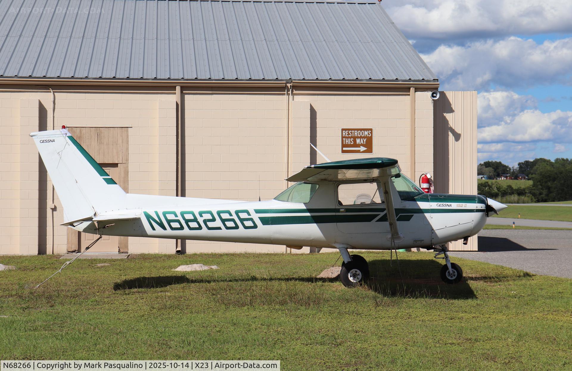 N68266, 1978 Cessna 152 C/N 15282218, Cessna 152 N68266, 1978 Cessna 152 C/N 15282218, Cessna 152