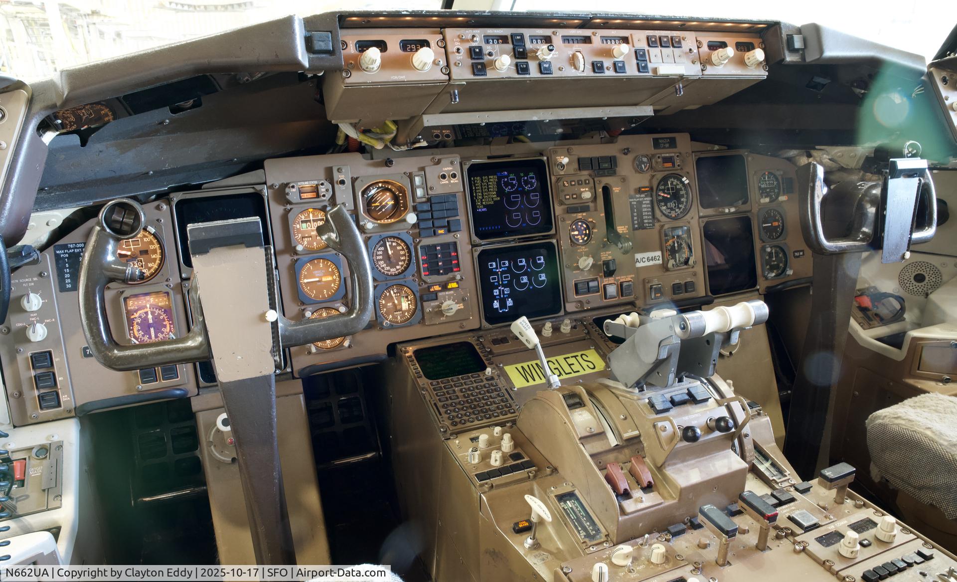 N662UA, 1993 Boeing 767-322 C/N 27159, PW4060 engine SFO 2025