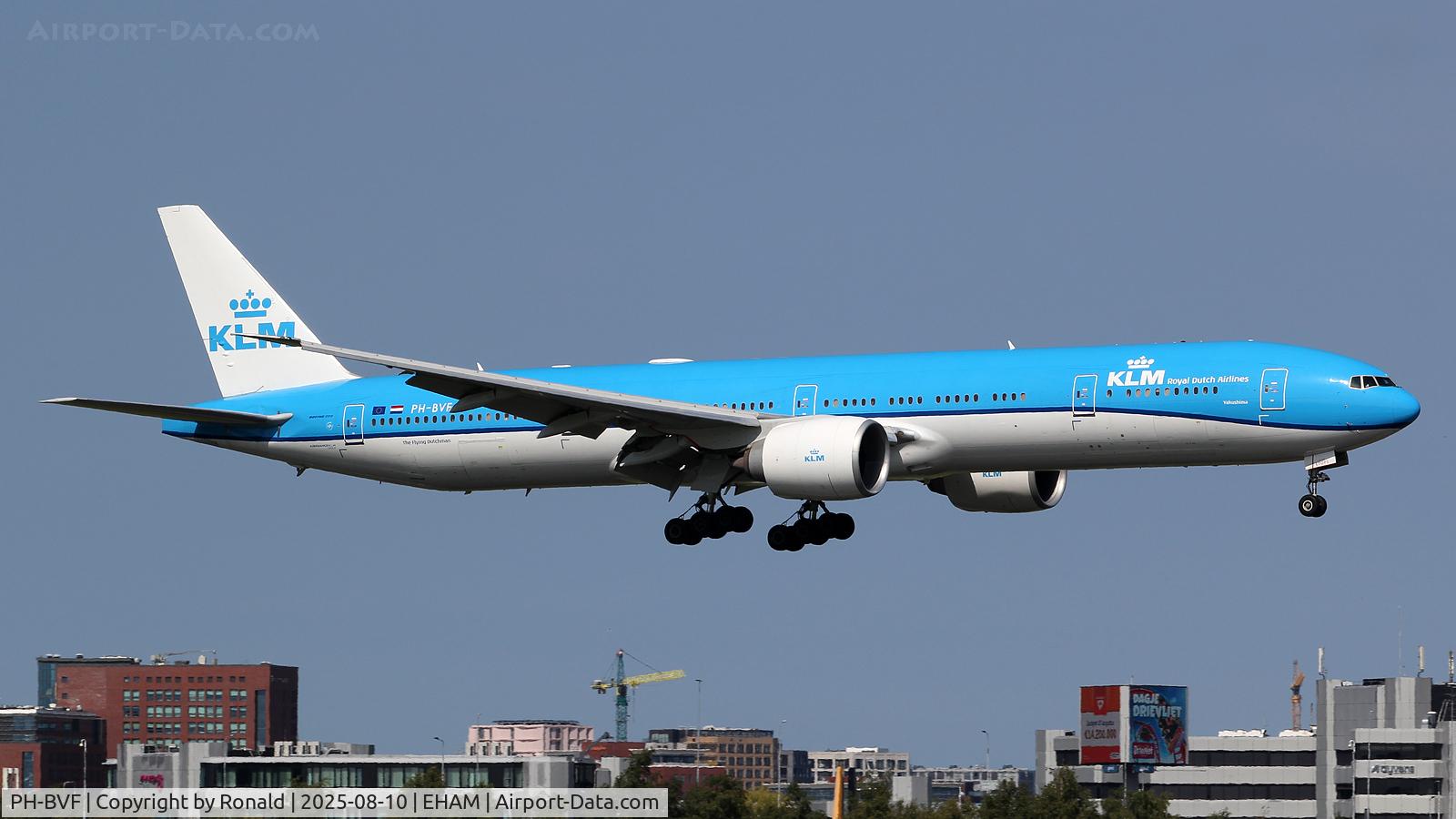 PH-BVF, 2011 Boeing 777-306/ER C/N 37947, at spl