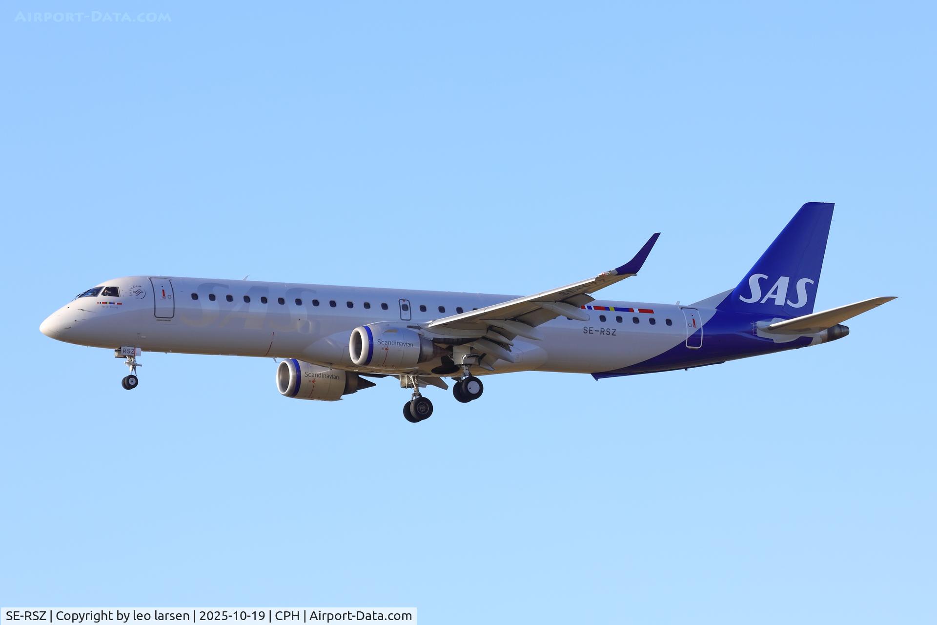 SE-RSZ, 2017 Embraer ERJ 195LR (190-200LR) C/N 19000727, Copenhagen 19.10.2025 SE-RSZ, 2017 Embraer ERJ 195LR (190-200LR) C/N 19000727, Copenhagen 19.10.2025