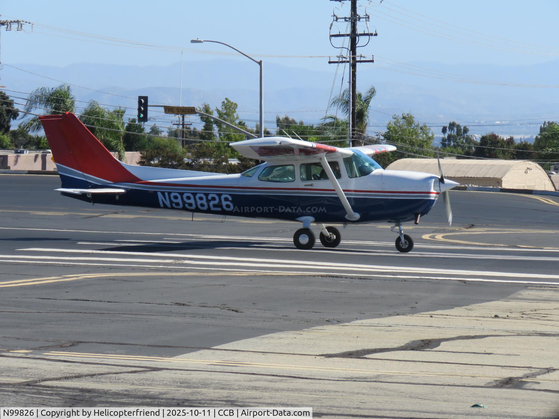 N99826, 1985 Cessna 172P C/N 17276514, Starting take off roll